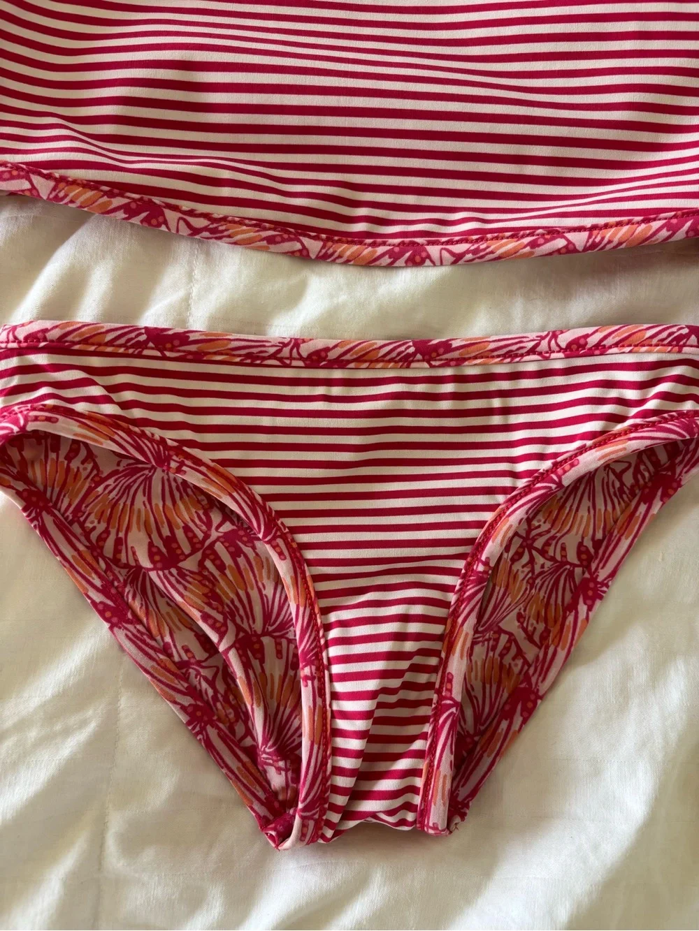 4T Girls Vineyard Vines reversible swimsuit tankini